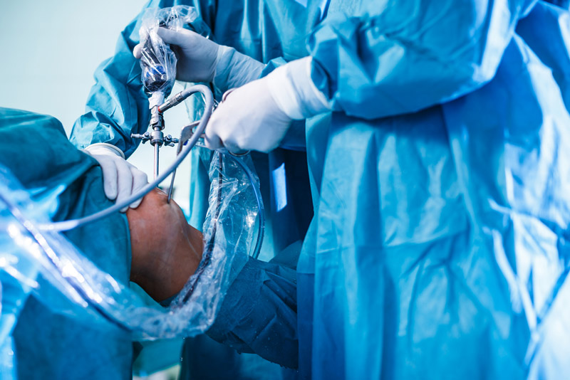 A high percentage of patients are dissatisfied with the results of total knee replacement surgery