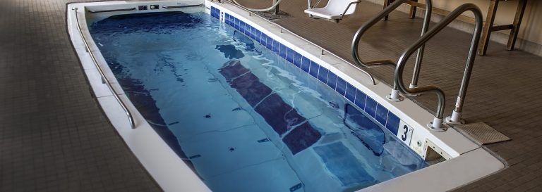 aqua therapy pool